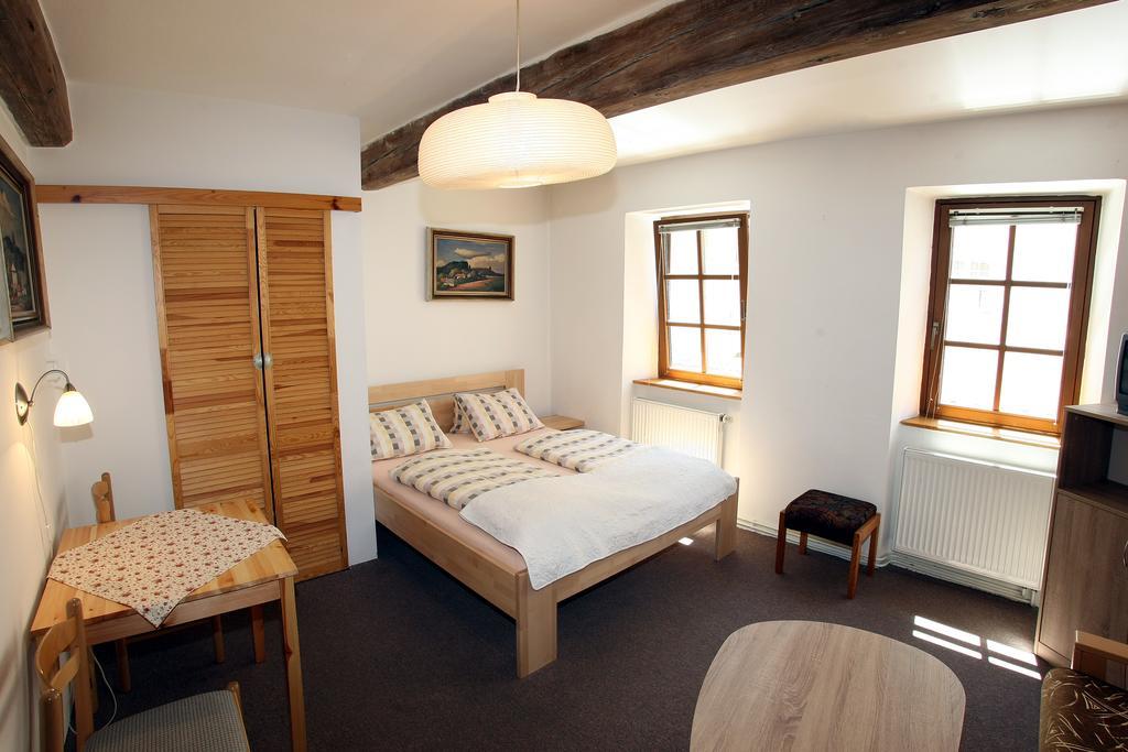 Family Hotell Domažlice Eksteriør bilde