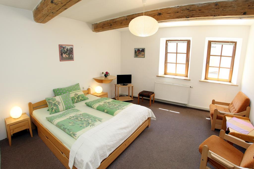 Family Hotell Domažlice Eksteriør bilde