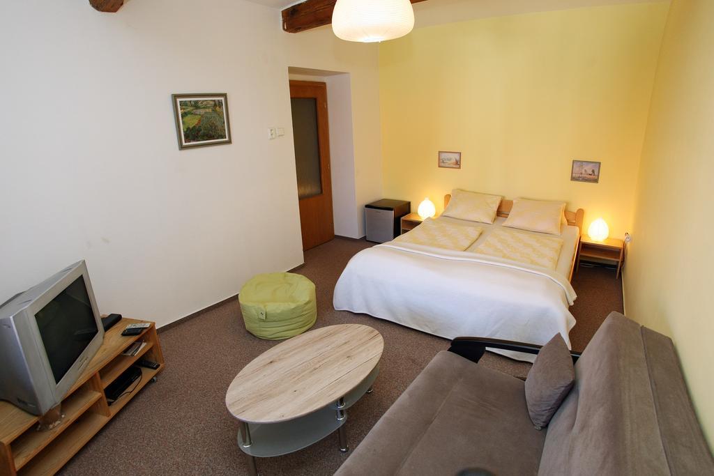 Family Hotell Domažlice Eksteriør bilde