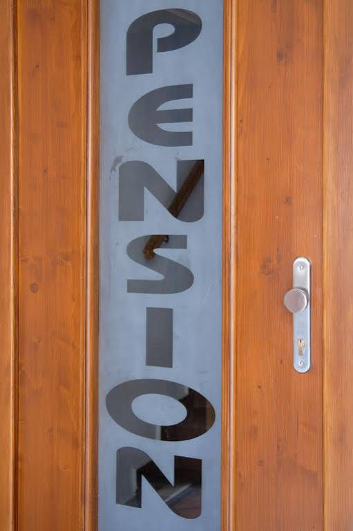 Family Hotell Domažlice Eksteriør bilde