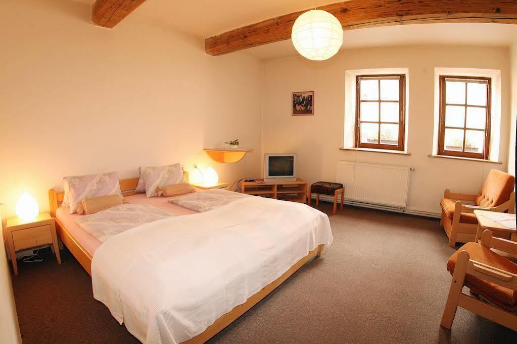 Family Hotell Domažlice Eksteriør bilde